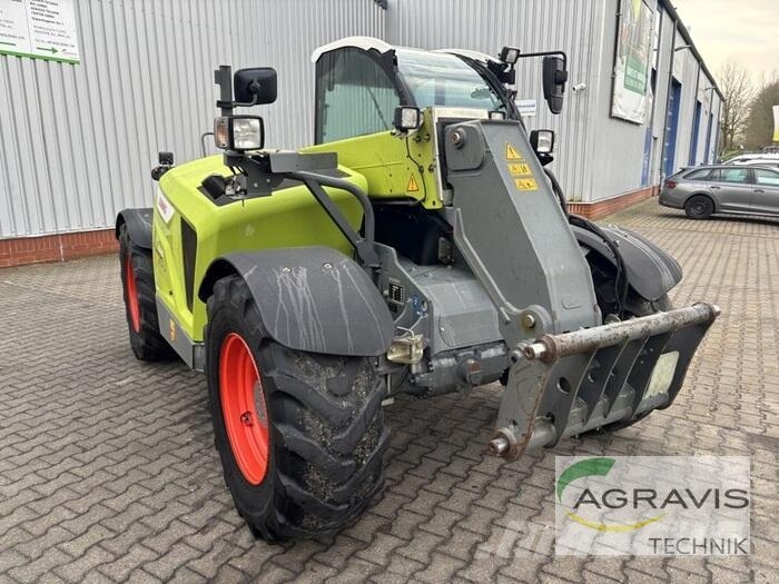 CLAAS SCORPION 635 VARIPOWER معدات مناولة لأغراض الزراعة