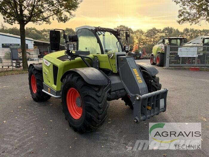 CLAAS SCORPION 742 VARIPOWER 農業用伸縮臂裝載機