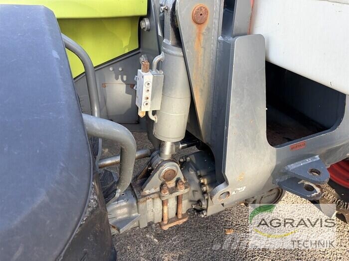 CLAAS SCORPION 9040 Kmetijski teleskopski nakladalci