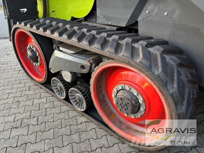 CLAAS TRION 660 TERRA TRAC Allrad Combine harvesters