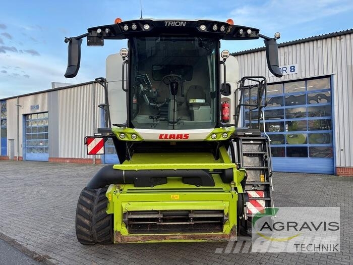 CLAAS TRION 660 TERRA TRAC Allrad Combine harvesters