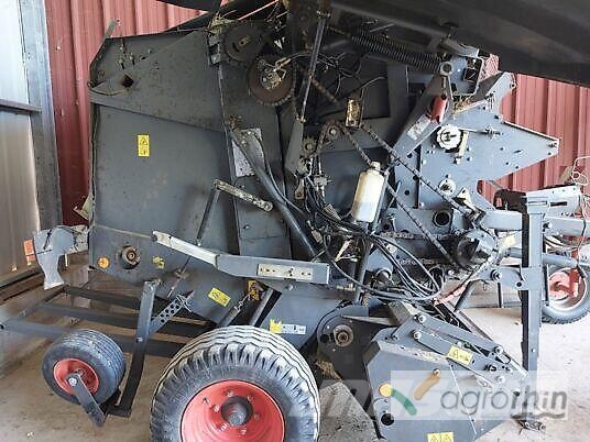 CLAAS VARIANT 360 RC Masina de balotat cilindric