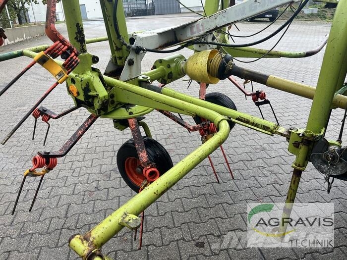 CLAAS VOLTO 640 Ancinhos e espalhadores de feno