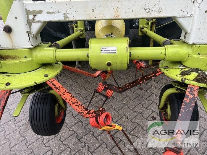 CLAAS VOLTO 640 Ancinhos e espalhadores de feno