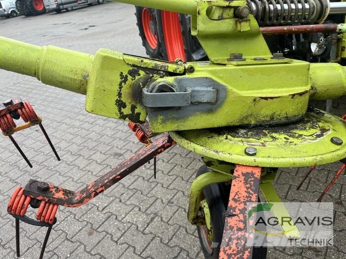 CLAAS VOLTO 640 Ancinhos e espalhadores de feno