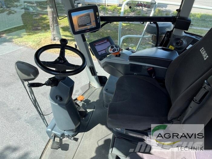CLAAS XERION 4000 SADDLE TRAC + Zunhammer 11 CBM Aufsatz Трактори