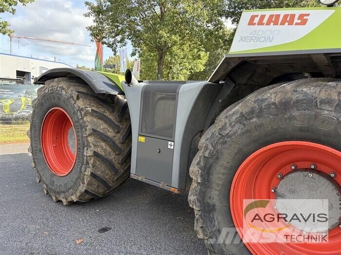 CLAAS XERION 4000 SADDLE TRAC Трактори