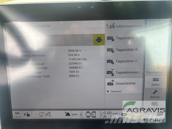 CLAAS XERION 4200 SADDLE TRAC Трактори