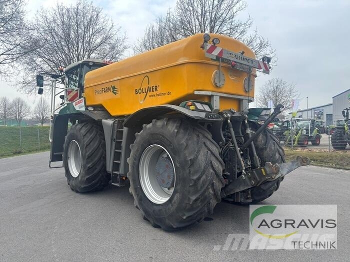 CLAAS XERION 4200 SADDLE TRAC Трактори