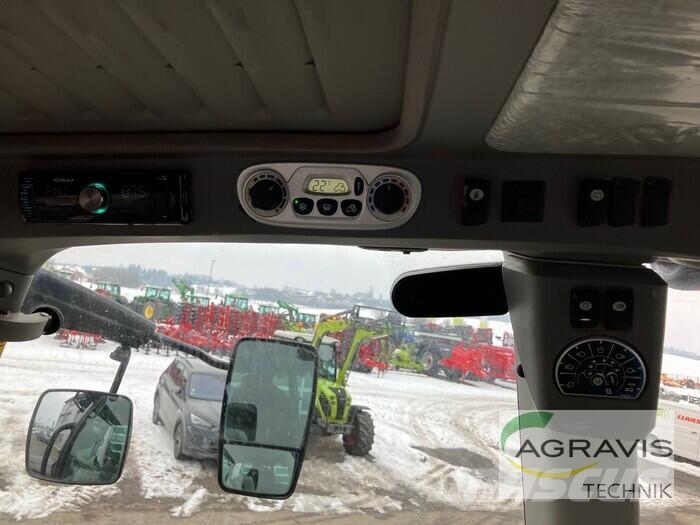Deutz-Fahr AGROTRON 6215 RC Tractors