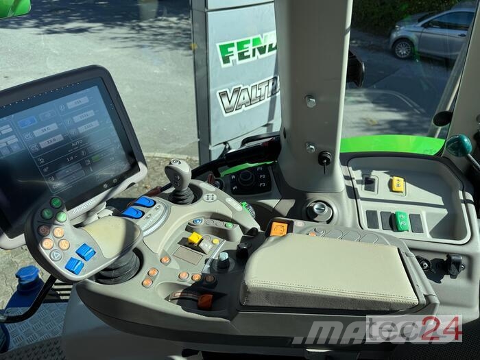 Deutz-Fahr AGROTRON 7230 TTV Traktoren