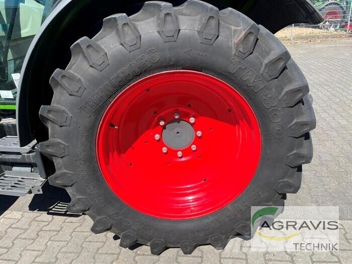 Fendt 211 S VARIO GEN-3 Трактори