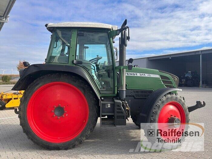 Fendt 311 COM3 Traktorok
