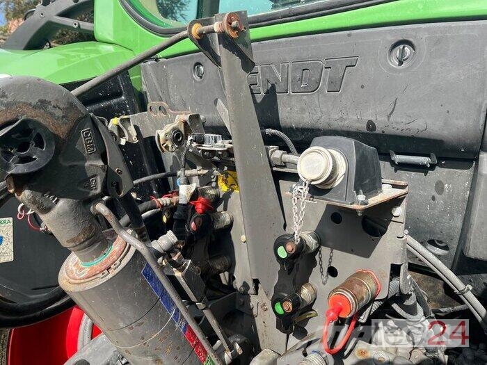 Fendt 516 Vario Tractors