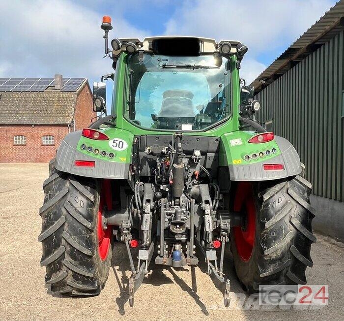 Fendt 516 Vario Tractors