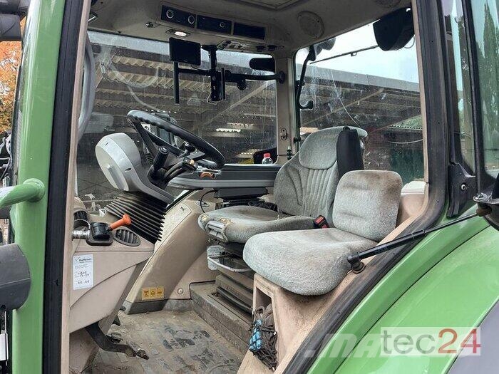 Fendt 516 Vario SCR Traktorji
