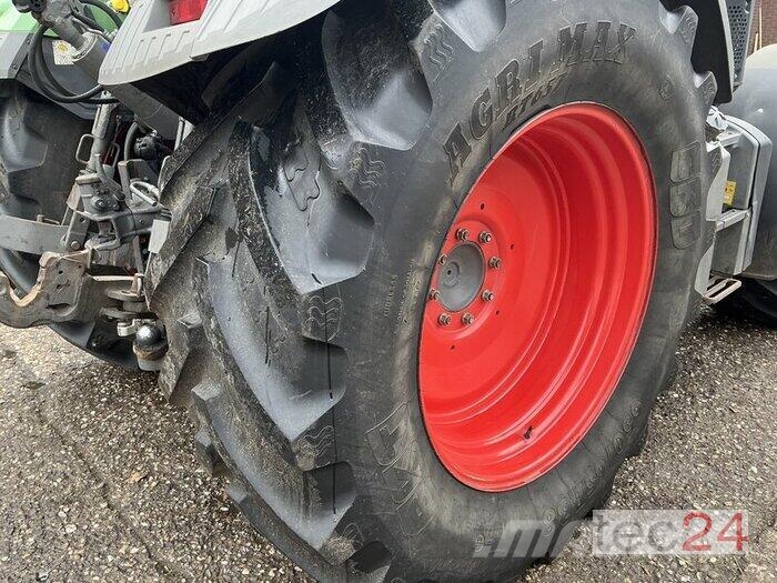 Fendt 516 Vario SCR Traktorji