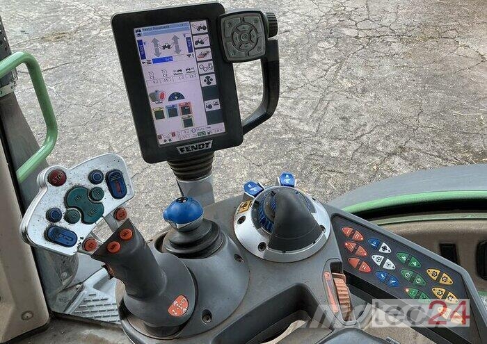 Fendt 516 Vario SCR Traktorji