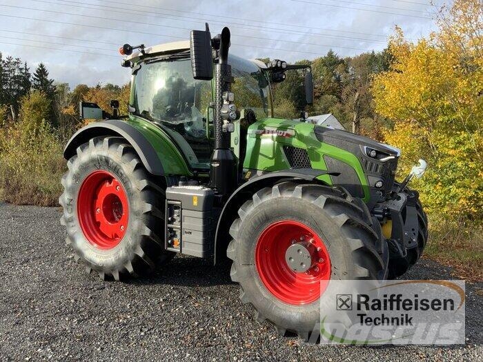 Fendt 620 Vario Tractors