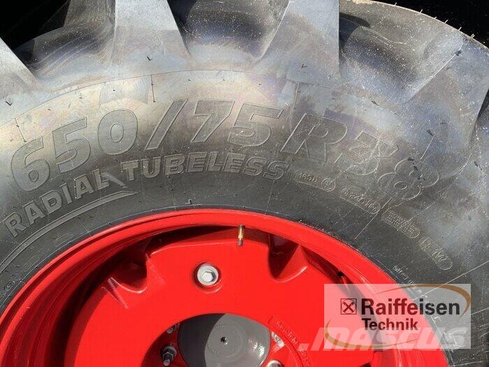 Fendt 620 Vario Tractors