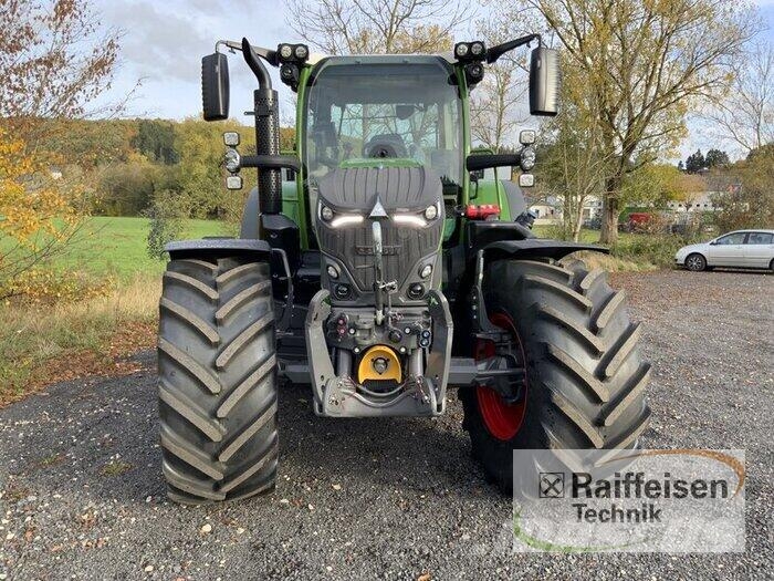 Fendt 620 Vario Tractors