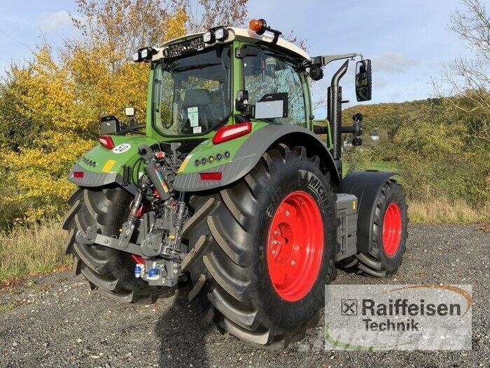 Fendt 620 Vario Tractors