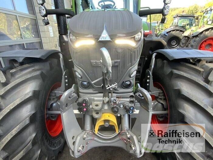 Fendt 620 Vario الجرارات