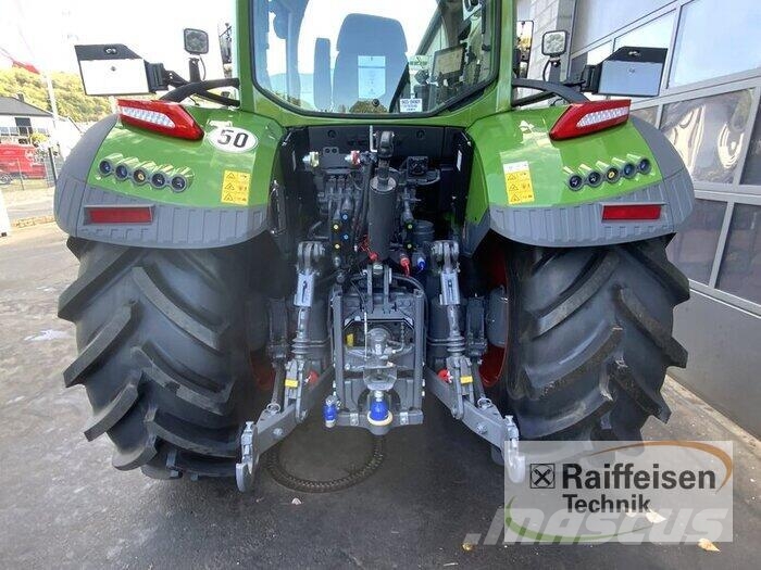 Fendt 620 Vario الجرارات