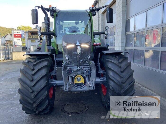 Fendt 620 Vario الجرارات