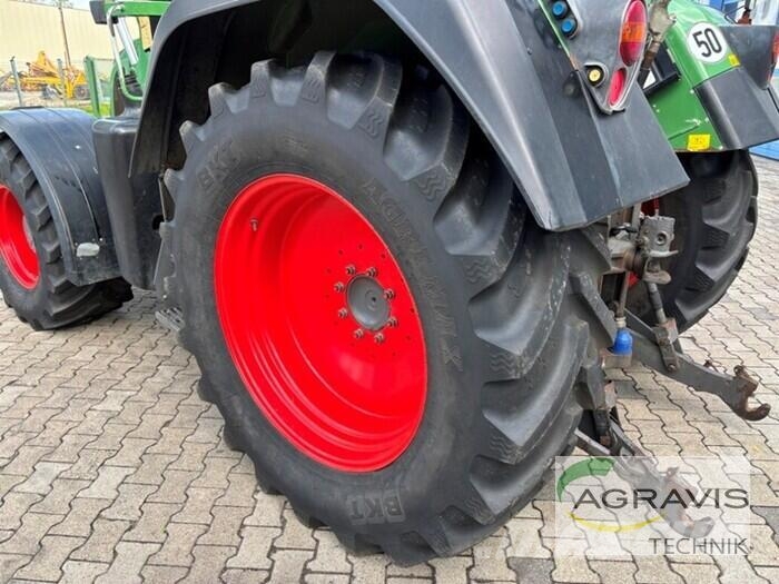 Fendt 712 VARIO الجرارات