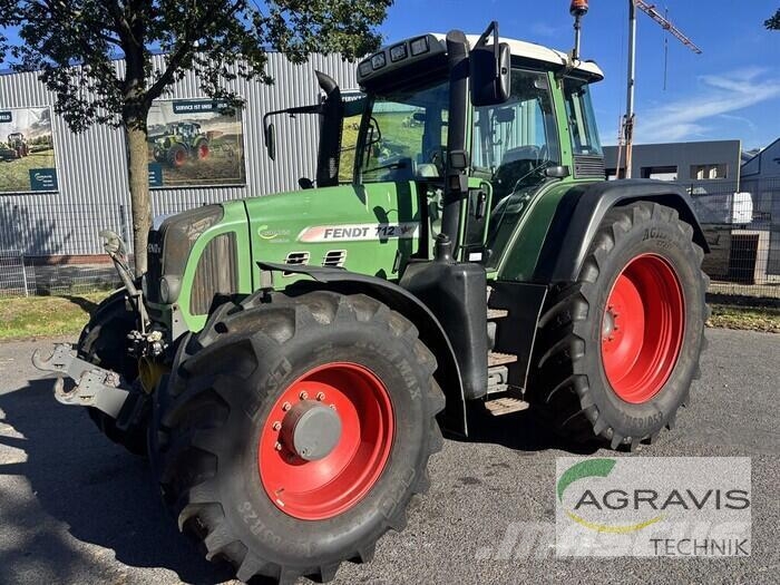 Fendt 712 VARIO Tractors