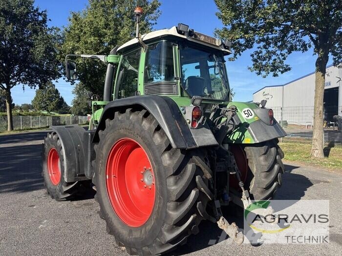 Fendt 712 VARIO Tractors