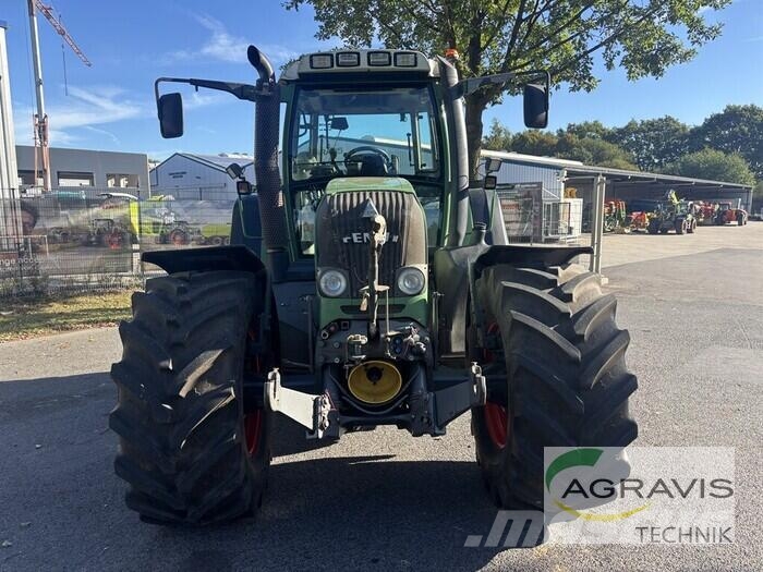Fendt 712 VARIO Tractors