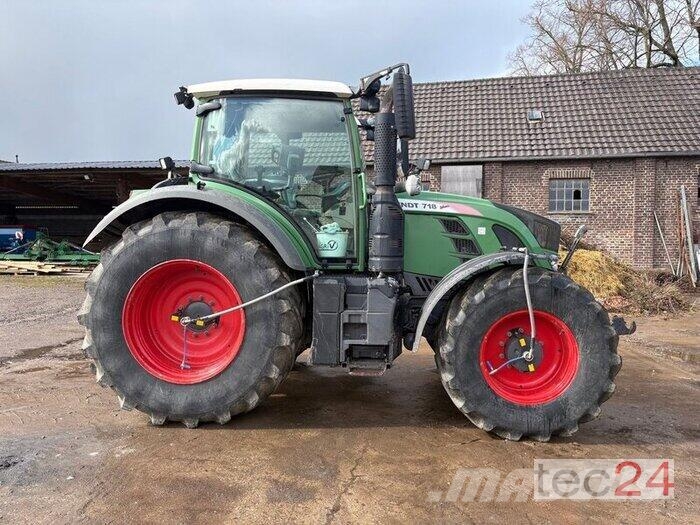 Fendt 718 S4 Profi Plus Traktorit