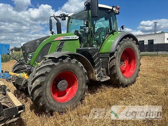 Fendt 718 VARIO S4 PROFI PLUS Tractores