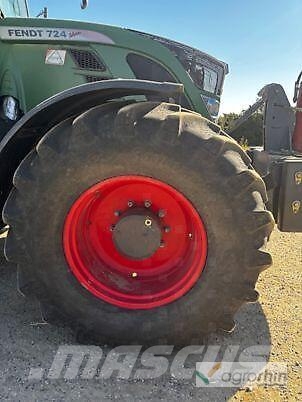 Fendt 724 SCR Trattori