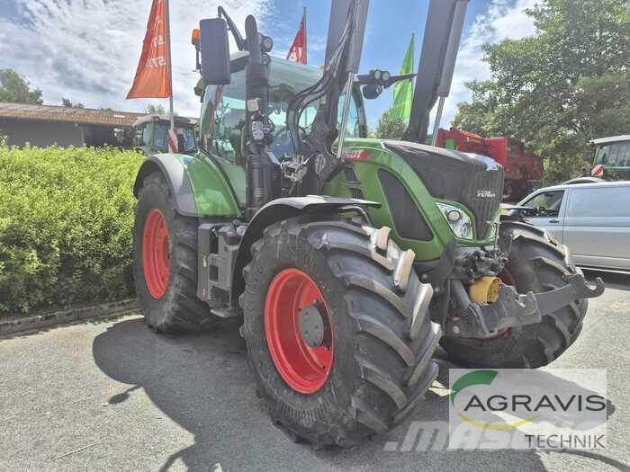 Fendt 724 VARIO GEN-6 Trattori