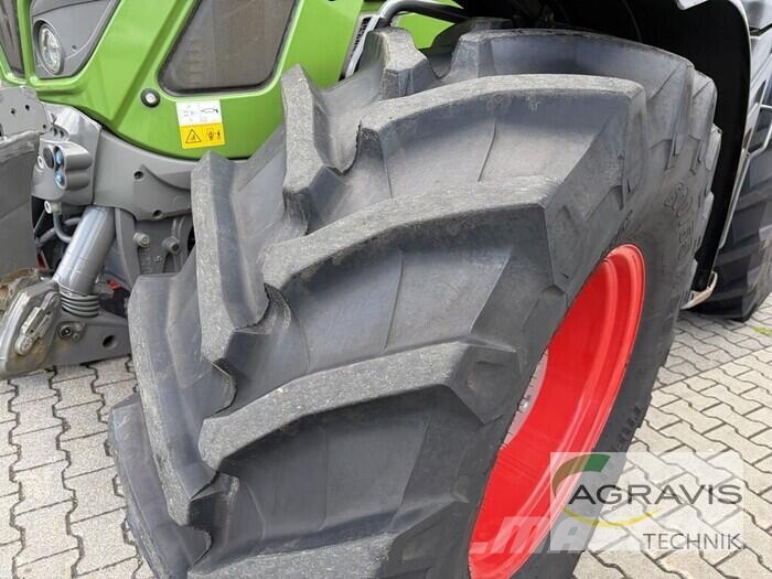 Fendt 724 VARIO GEN-6 Power+ Setting 2 Трактори