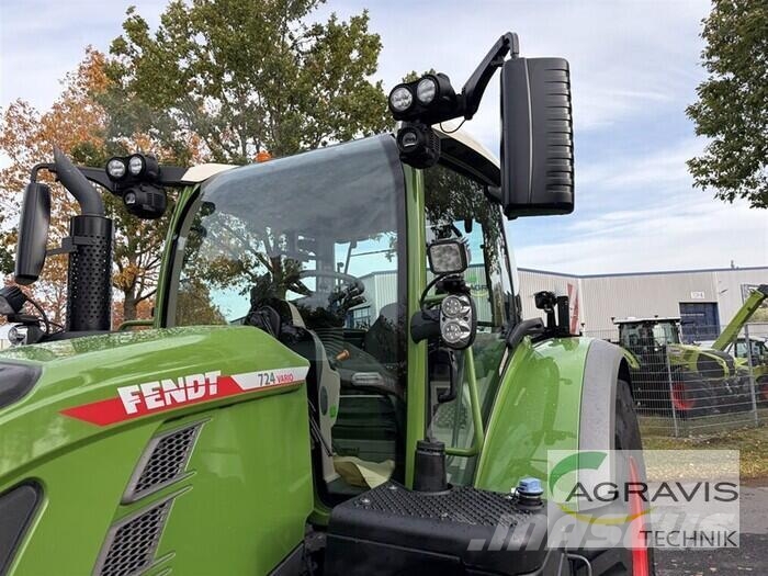 Fendt 724 VARIO GEN-6 Profi+ Setting2 Traktorer