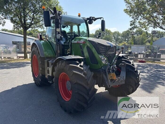 Fendt 724 VARIO GEN-6 Profi+ Setting 2 Tratores Agrícolas usados