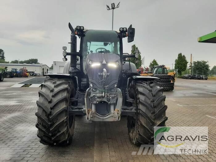 Fendt 724 VARIO GEN-7 Tratores Agrícolas usados