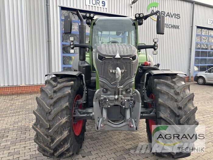 Fendt 724 VARIO GEN-7 Power+ Setting1 Tratores Agrícolas usados