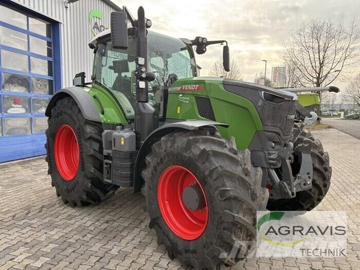 Fendt 724 VARIO GEN-7 Power+ Setting1 Tratores Agrícolas usados