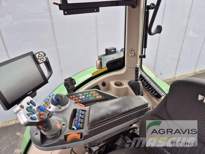 Fendt 724 VARIO S4 Tractors