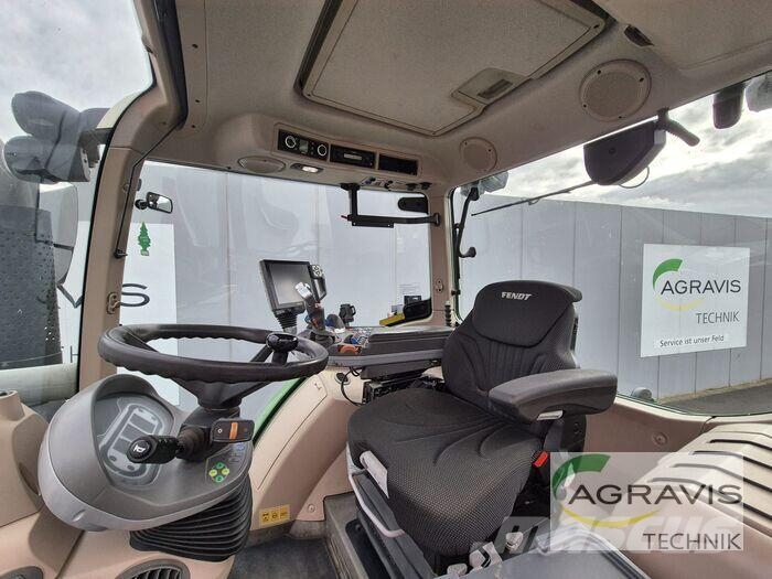 Fendt 724 VARIO S4 Tractors