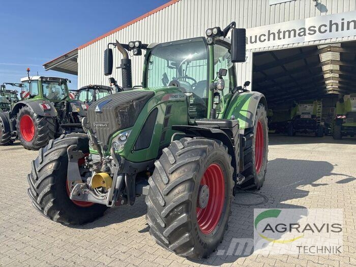 Fendt 724 VARIO S4 Profi Tractoren