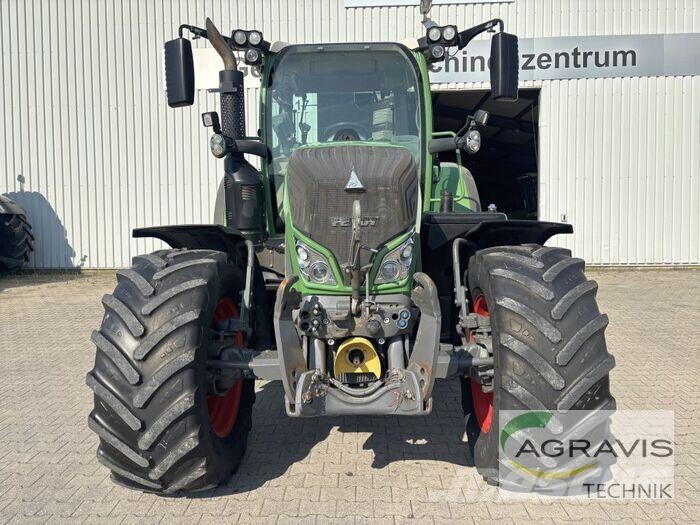 Fendt 724 VARIO S4 Profi Tractoren