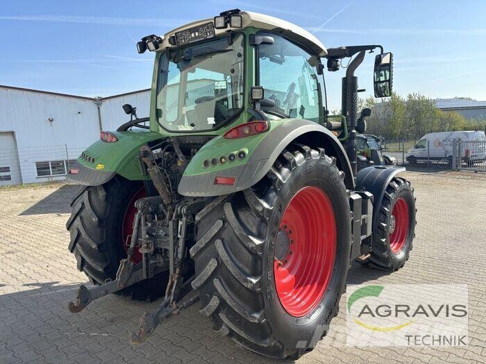Fendt 724 VARIO S4 Profi Tractoren