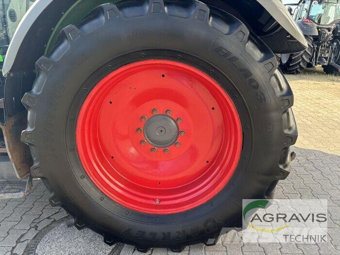 Fendt 724 VARIO S4 Profi Tractoren