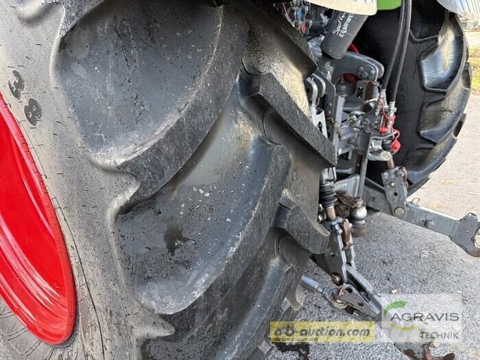 Fendt 724 VARIO S4 Profi Plus الجرارات